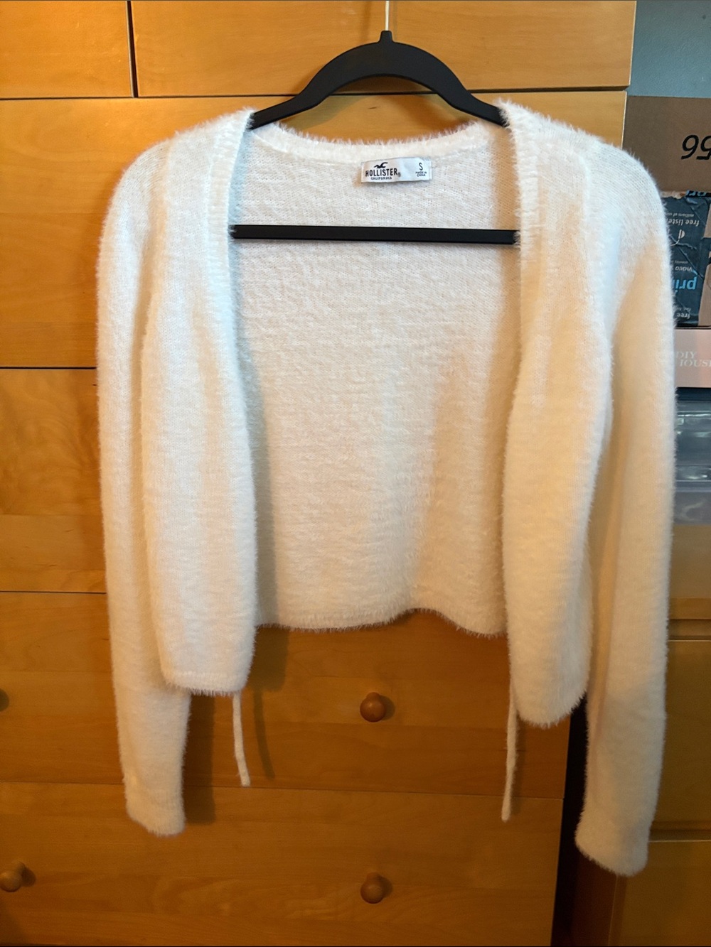 Hollister Women's Cream Fuzzy Open-Front Cardigan